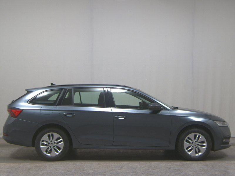 Škoda Octavia Kombi 2.0 TDI automatik Ambition • Full LED • masaža