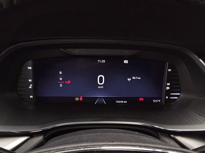 Škoda Octavia Kombi 2.0 TDI automatik Ambition • Full LED • masaža — 8