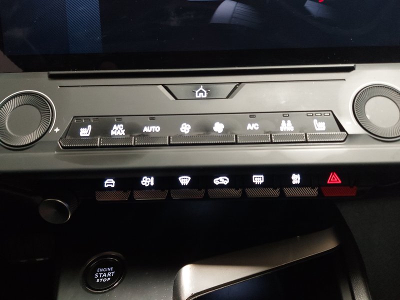 Peugeot 308 SW 1.5 BlueHDi automatik Active • kuka • Full LED — 17