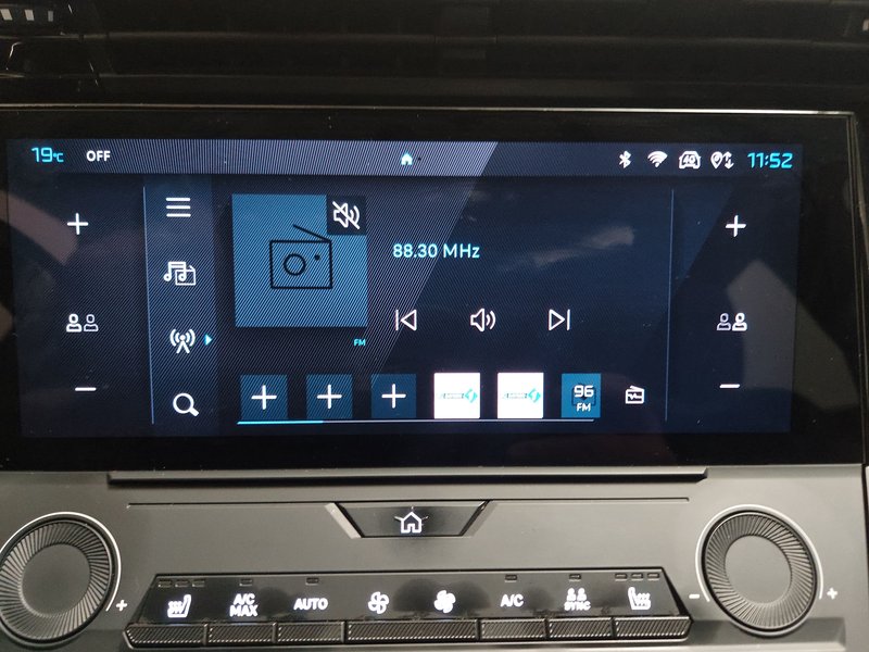 Peugeot 308 SW 1.5 BlueHDi automatik Active • kuka • Full LED — 18