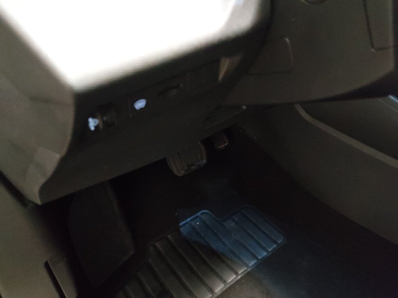 Peugeot 308 SW 1.5 BlueHDi automatik Active • kuka • Full LED — 7