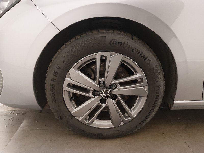 Peugeot 308 SW 1.5 BlueHDi automatik Active • kuka • Full LED — 8