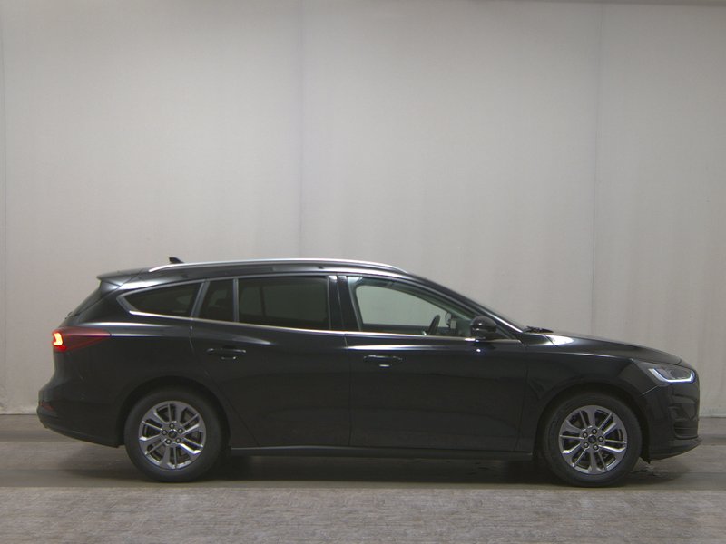 Ford Focus Turnier 1.5 EcoBlue automatik Titanium X • kuka za vuču