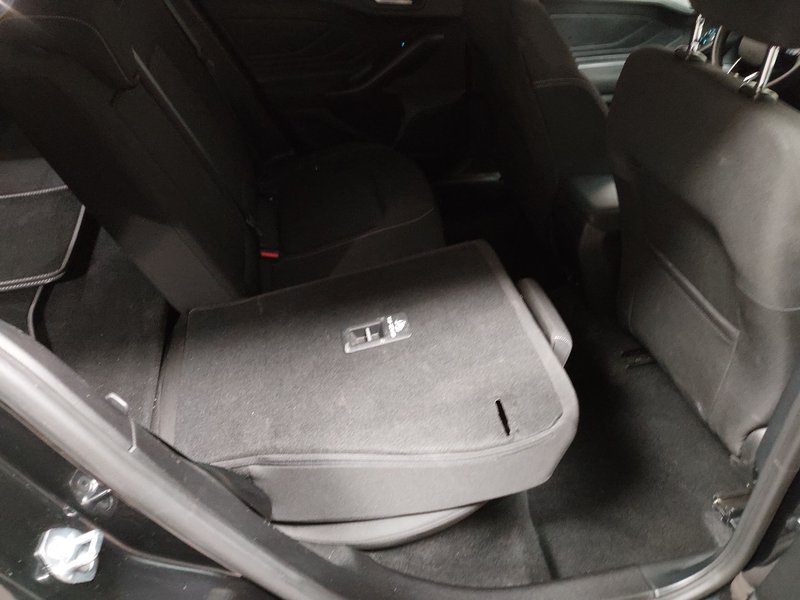 Ford Focus Turnier 1.5 EcoBlue automatik Titanium X • kuka za vuču — 11