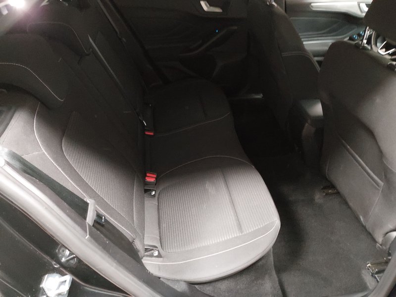 Ford Focus Turnier 1.5 EcoBlue automatik Titanium X • kuka za vuču — 12