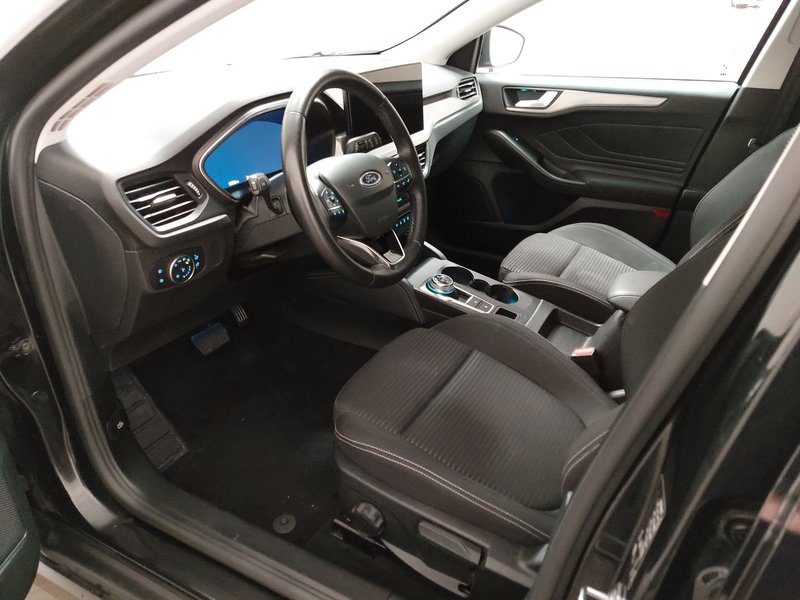 Ford Focus Turnier 1.5 EcoBlue automatik Titanium X • kuka za vuču — 6