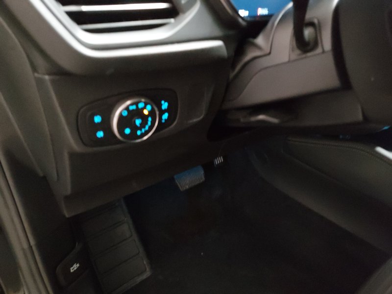 Ford Focus Turnier 1.5 EcoBlue automatik Titanium X • kuka za vuču — 7