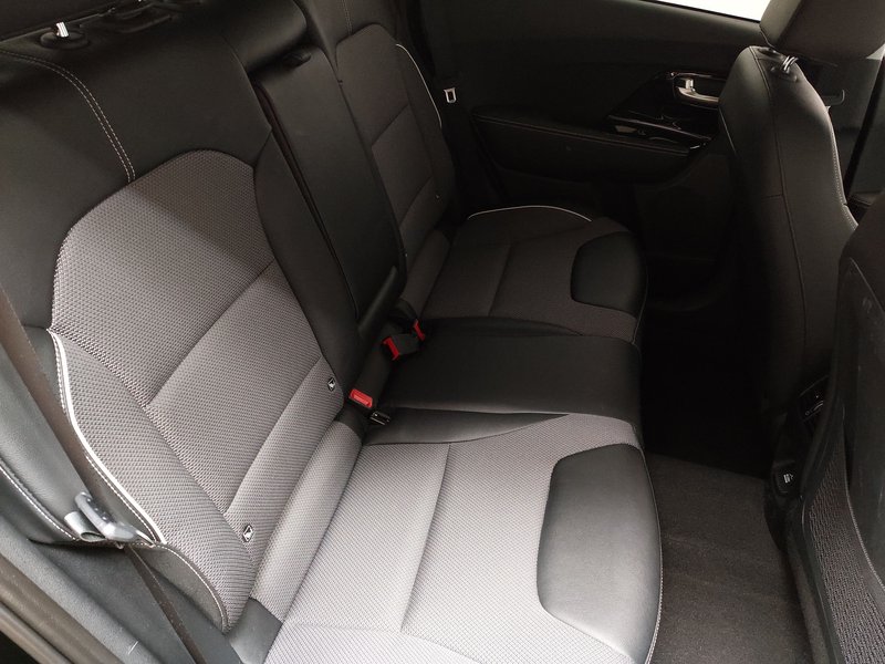 Kia e-Niro Spirit • ACC • bežično punjenje • Full LED — 12