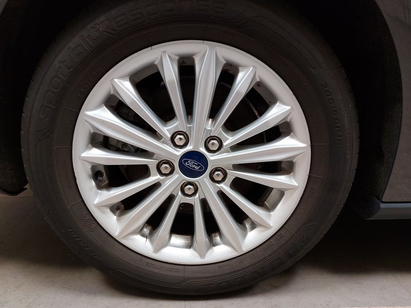 Ford Focus Turnier 1.5 EcoBlue automatik Titanium — 15