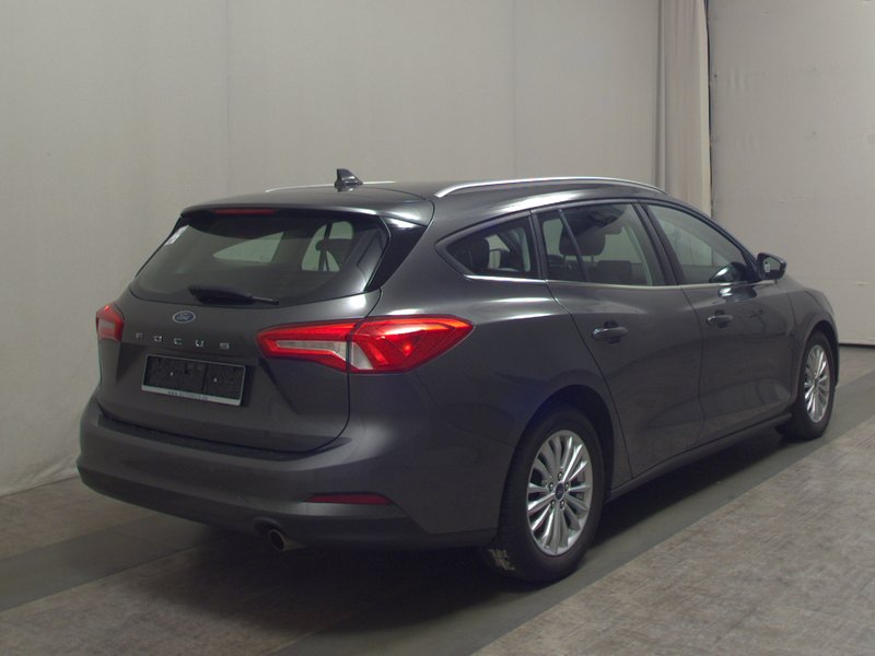 Ford Focus Turnier 1.5 EcoBlue automatik Titanium — 4