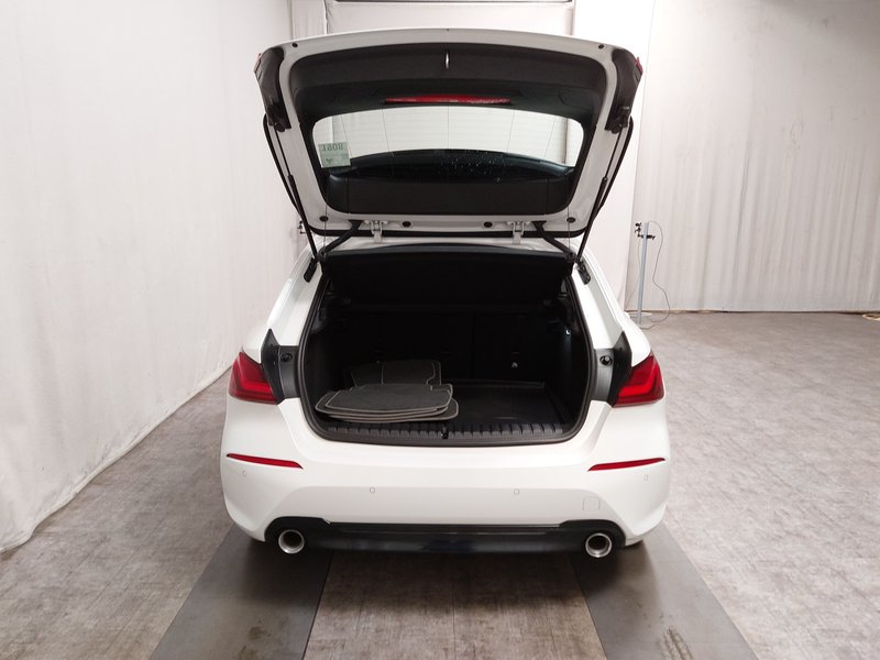 BMW 118d automatik Sport Line • ACC • Full LED — 15