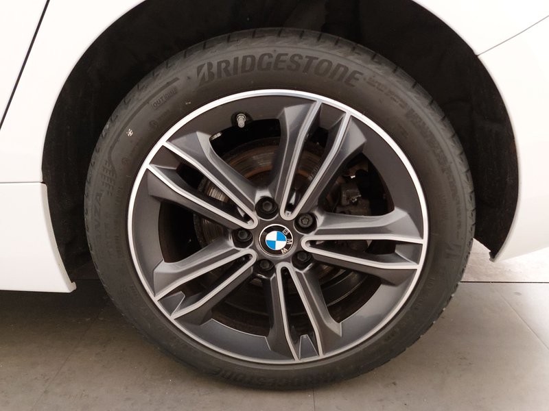 BMW 118d automatik Sport Line • ACC • Full LED — 8