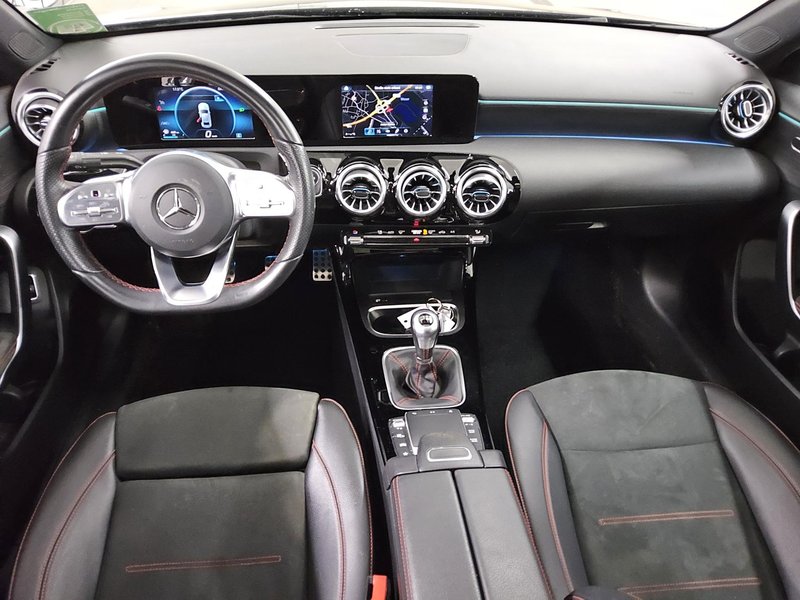 Mercedes-Benz A 180 d AMG Line • panorama • Full LED — 5