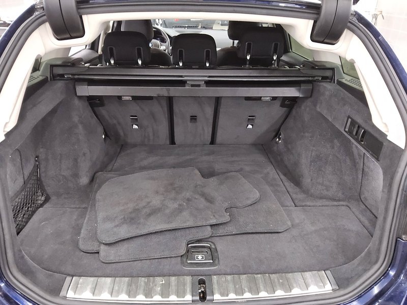 BMW 320d Touring xDrive automatik • HUD — 12