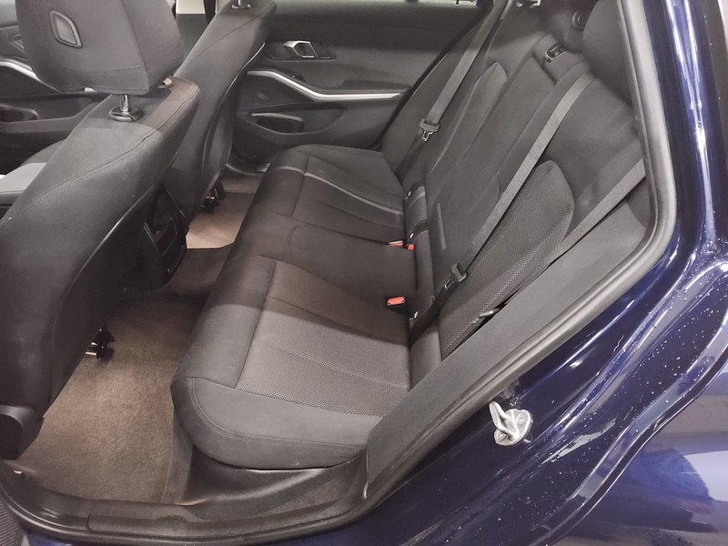 BMW 320d Touring xDrive automatik • HUD — 13