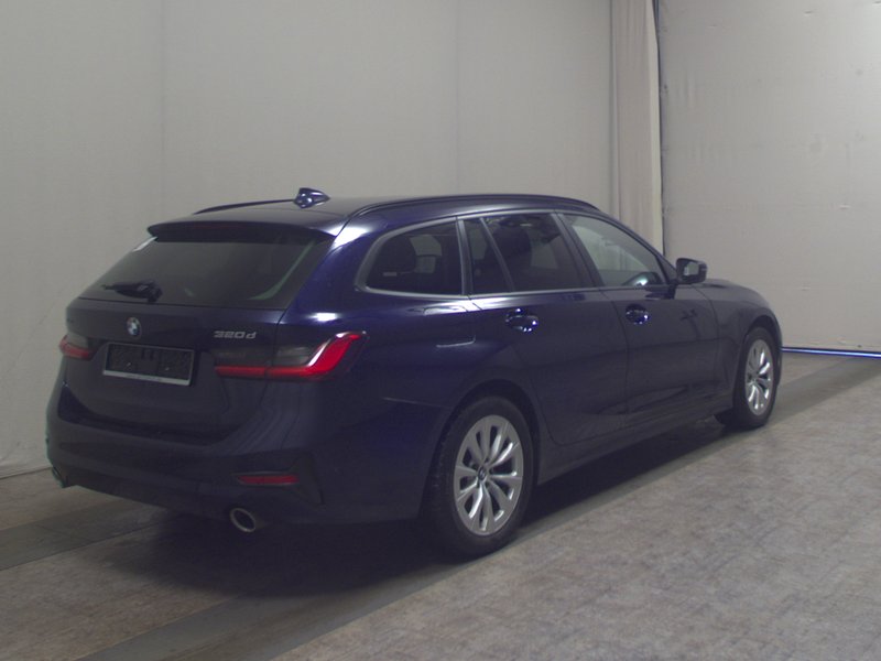 BMW 320d Touring xDrive automatik • HUD — 4
