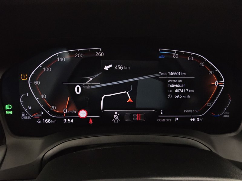 BMW 320d Touring xDrive automatik • HUD — 8