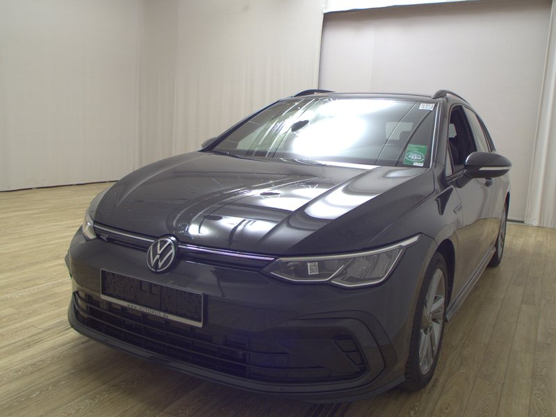 Volkswagen Golf 8 Variant 2.0 TDI automatik R-Line • ACC • LED — 2