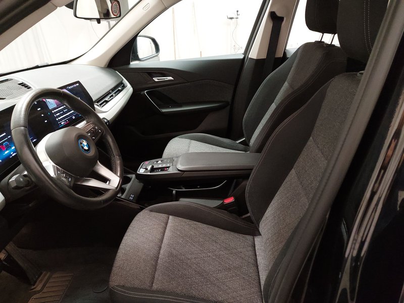 BMW iX1 xDrive • AHK • Full LED — 6