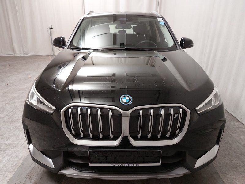 BMW iX1 xDrive • AHK • Full LED — 9