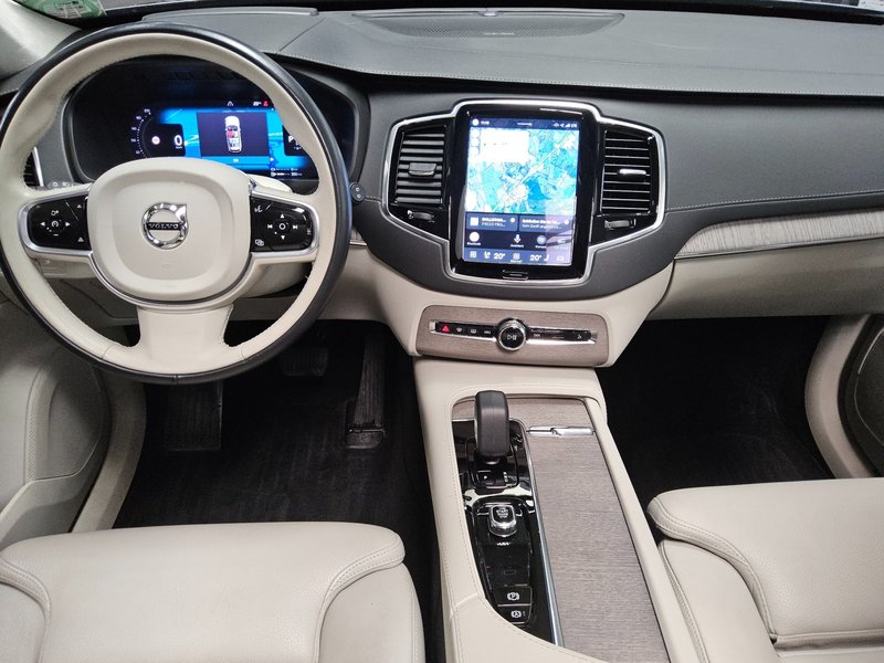 Volvo XC90 T8 AWD Hybrid automatik • panorama • HUD — 5