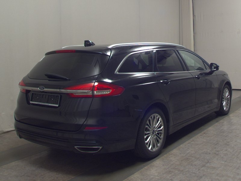 Ford Mondeo Turnier 2.0 EcoBlue automatik Titanium • ACC • Električna peta vrata — 4