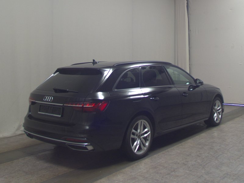 Audi A4 Avant 40 TDI automatik advanced • LED • digitalni instrumenti — 4