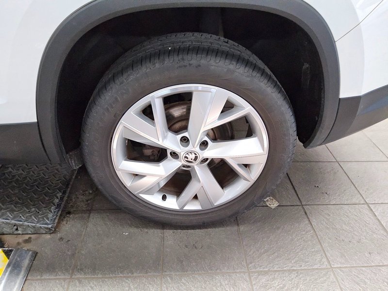 Škoda Kodiaq 2.0 TDI Style automatik • ACC • LED — 10