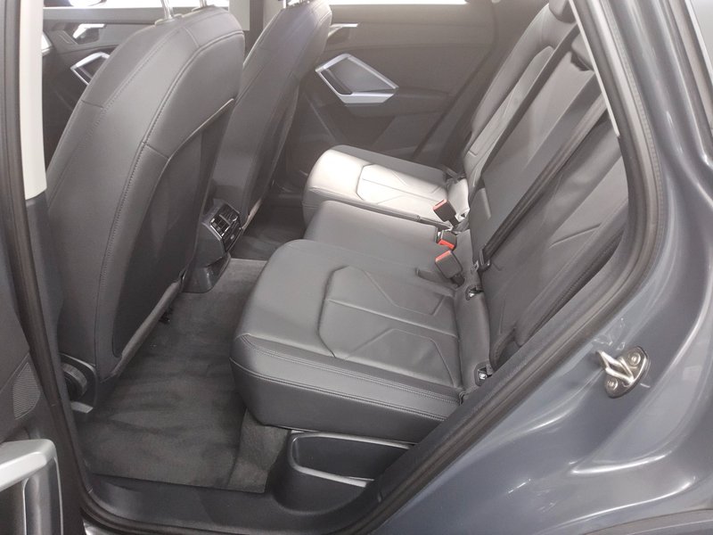 Audi Q3 35 TDI automatik • digitalni instrumenti • koža — 13