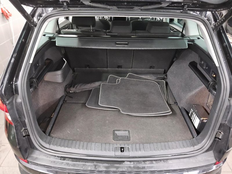 Škoda Kodiaq 2.0 TDI 4x4 automatik Style • ACC • AHK — 11