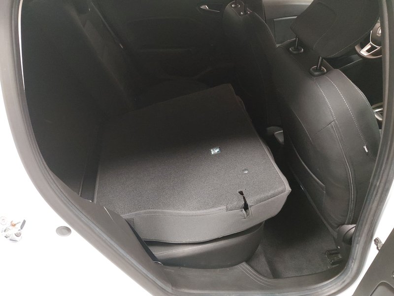 Renault Clio TCe • Full LED — 11