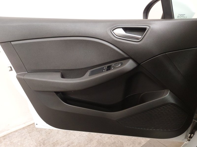 Renault Clio TCe • Full LED — 5