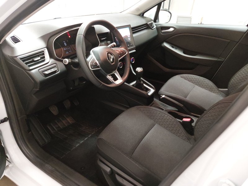 Renault Clio TCe • Full LED — 6
