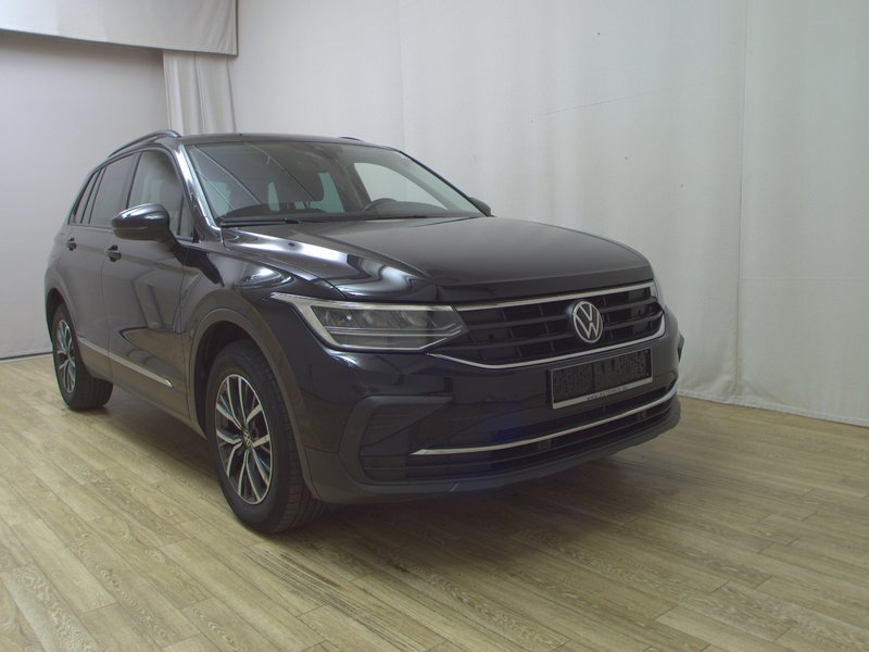 Volkswagen Tiguan 2.0 TDI automatik Life • ACC • električna peta vrata — 3