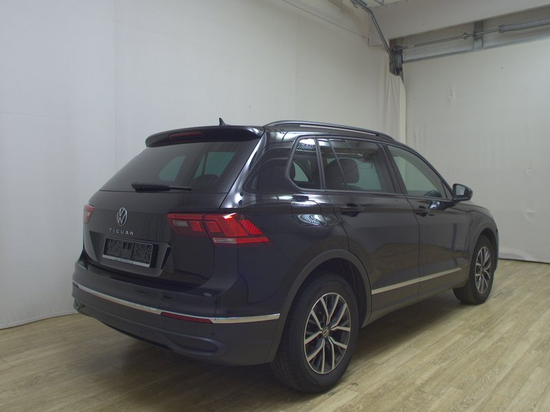 Volkswagen Tiguan 2.0 TDI automatik Life • ACC • električna peta vrata — 4