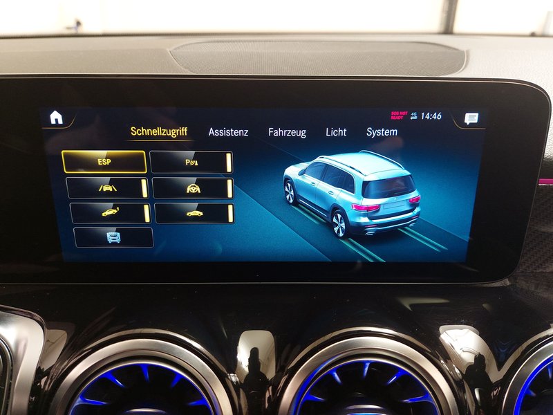 Mercedes-Benz GLB 220 d automatik AMG-Line • ACC • LED — 21