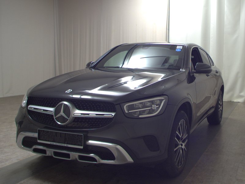 Mercedes-Benz GLC 300 de Coupé automatik • Kuka za vuču (zakretna) • koža — 2