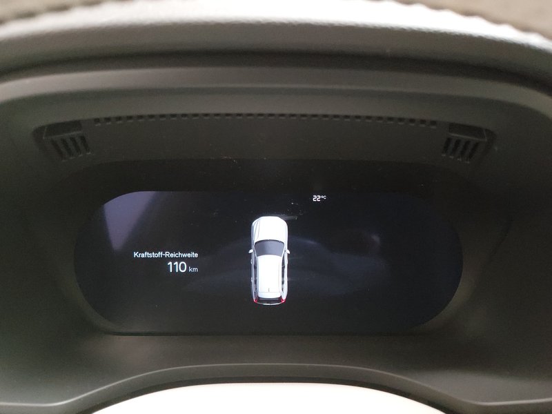 Volvo XC60 B4 automatik • ACC • 360° kamera — 17