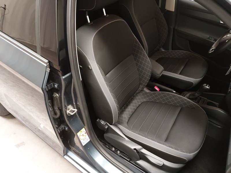 Škoda Fabia Combi 1.0 TSI automatik • Kamera za parkiranje — 10