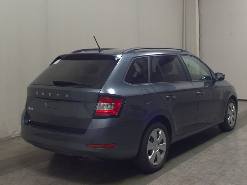 Škoda Fabia Combi 1.0 TSI automatik • Kamera za parkiranje — 4