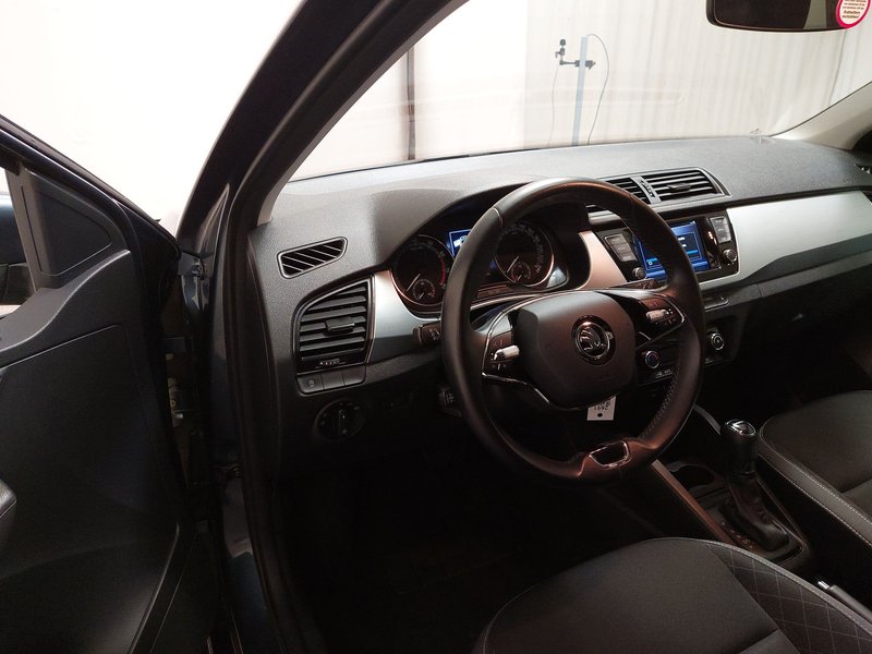 Škoda Fabia Combi 1.0 TSI automatik • Kamera za parkiranje — 6