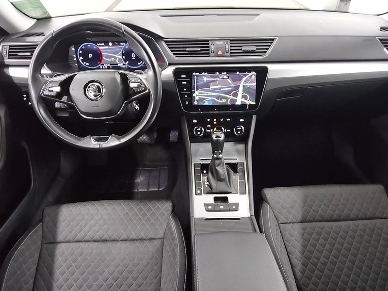 Škoda Superb Kombi 2.0 TDI automatik Ambition • ACC • Full LED — 5