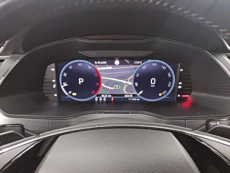 Škoda Superb Kombi 2.0 TDI automatik Ambition • ACC • Full LED — 8