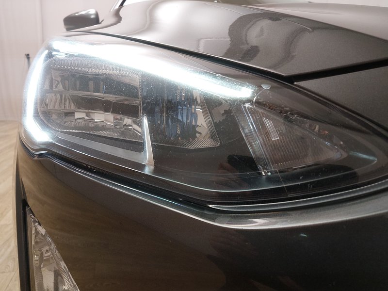 Ford Focus Turnier 1.5 EcoBlue automatik Titanium • LED • ACC — 16