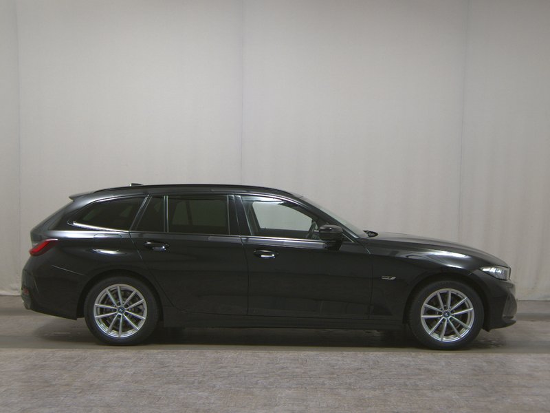 BMW 320e Touring automatik Sport Line • grijano staklo • el. peta vrata