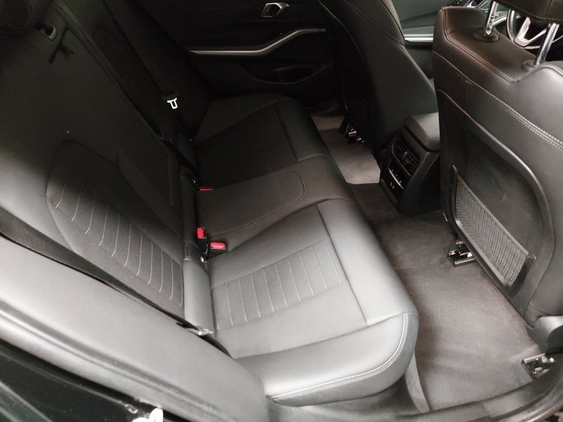 BMW 320e Touring automatik Sport Line • grijano staklo • el. peta vrata — 12