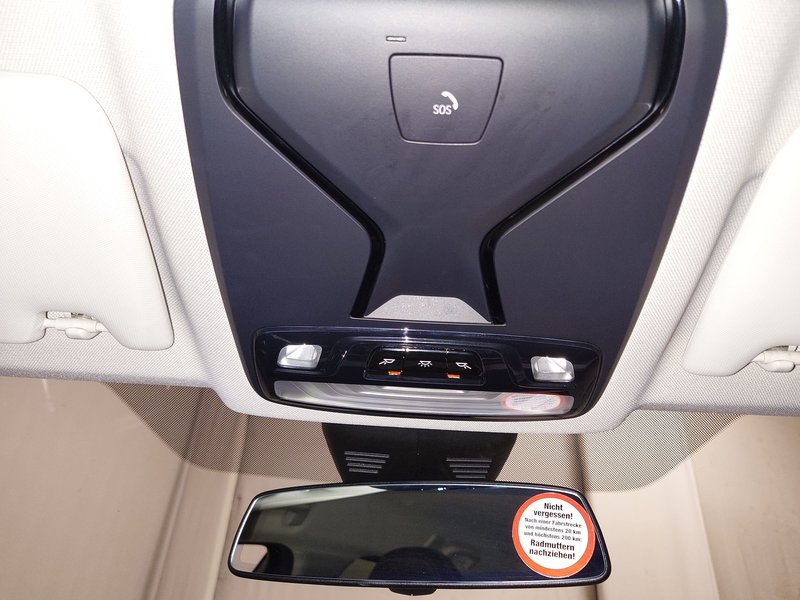 BMW 320e Touring automatik Sport Line • grijano staklo • el. peta vrata — 13