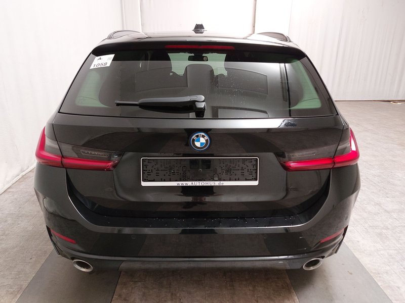 BMW 320e Touring automatik Sport Line • grijano staklo • el. peta vrata — 14