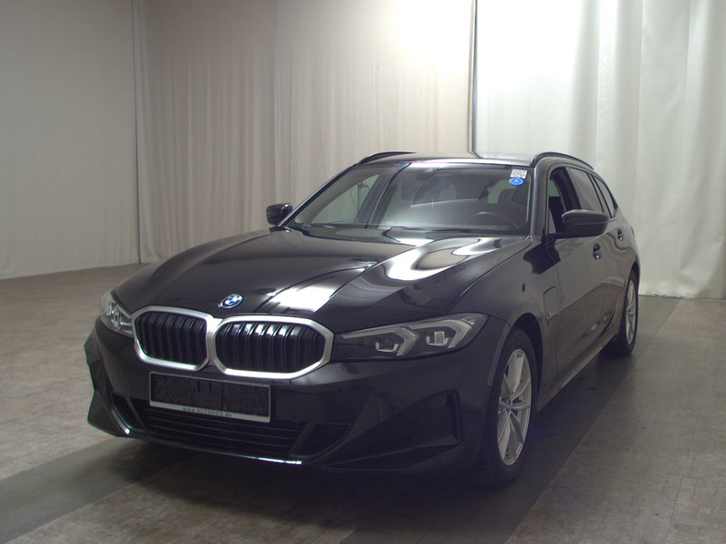 BMW 320e Touring automatik Sport Line • grijano staklo • el. peta vrata — 2