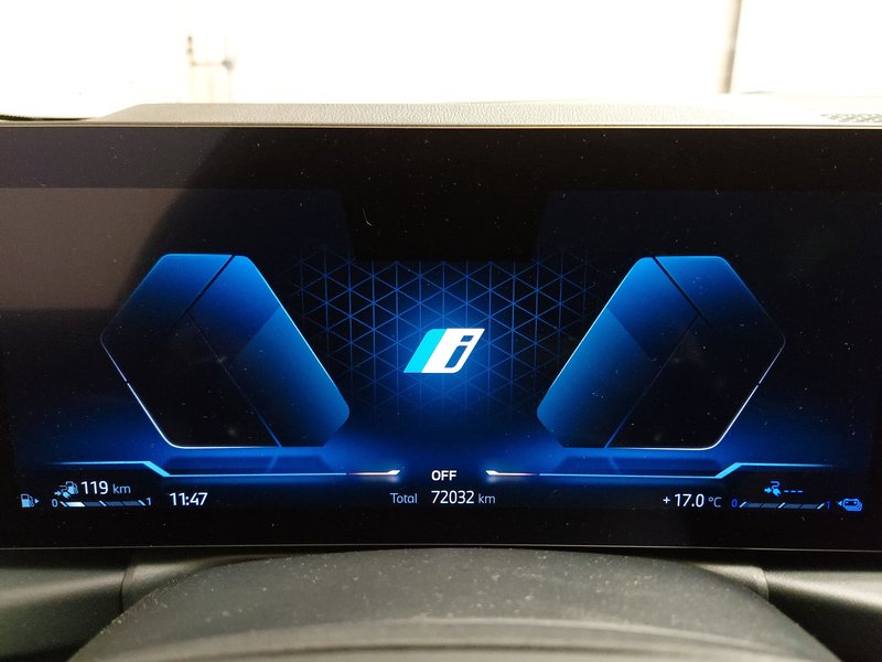 BMW 320e Touring automatik Sport Line • grijano staklo • el. peta vrata — 20